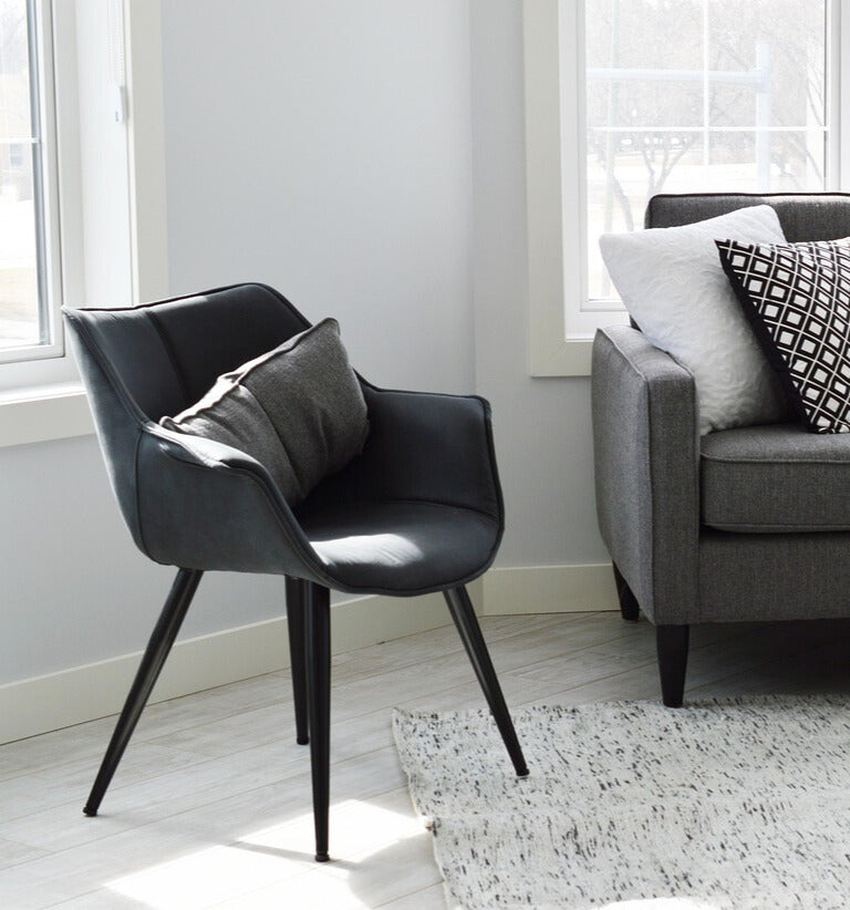 Grijze stoel | Vindt hier leuke grijze stoelen voor jouw interieur!